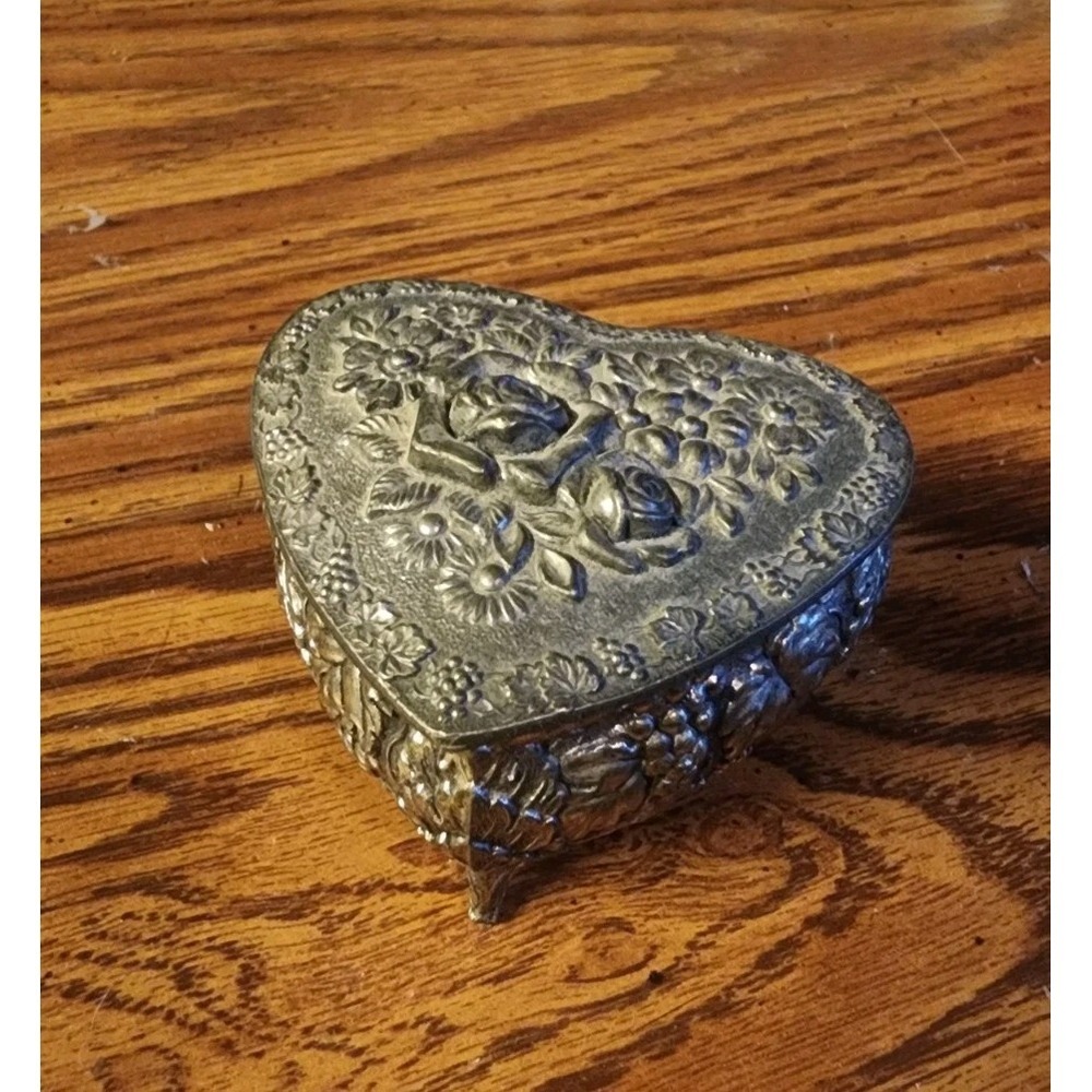 Vintage Art Nouveau Dainty Heart Shaped Footed Trinket Jewelry Box, Metal Floral